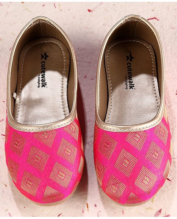Cute Walk by Babyhug Slip On Mojaris with Design  - Dark Pink