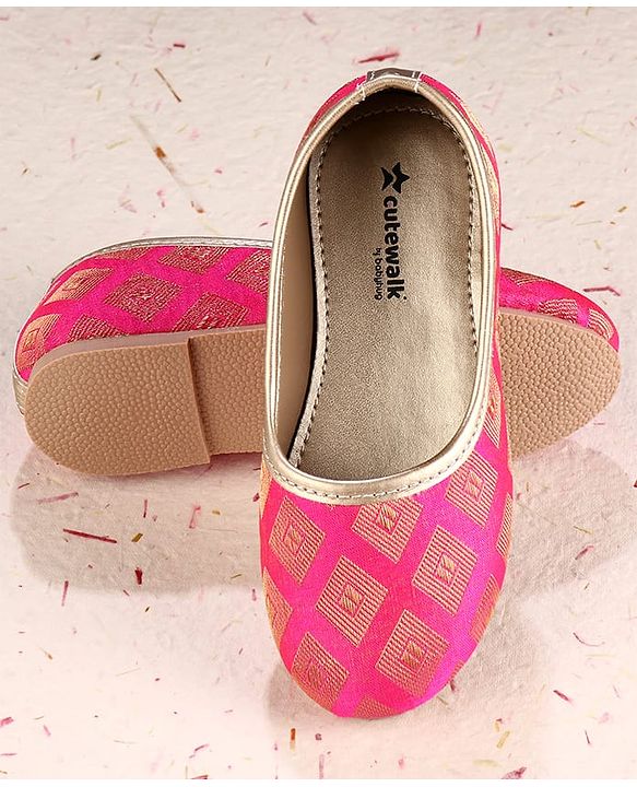 Cute Walk by Babyhug Slip On Mojaris with Design  - Dark Pink