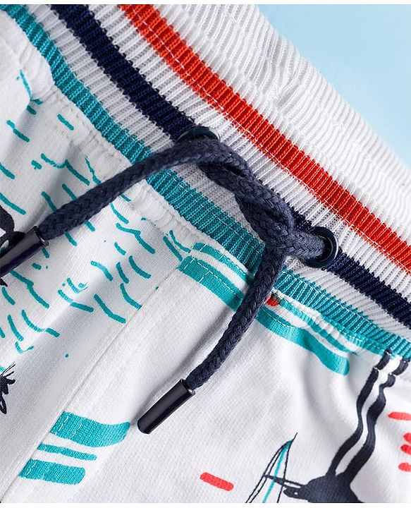 Pine Kids Looper Shorts With Beach Theme Print - White