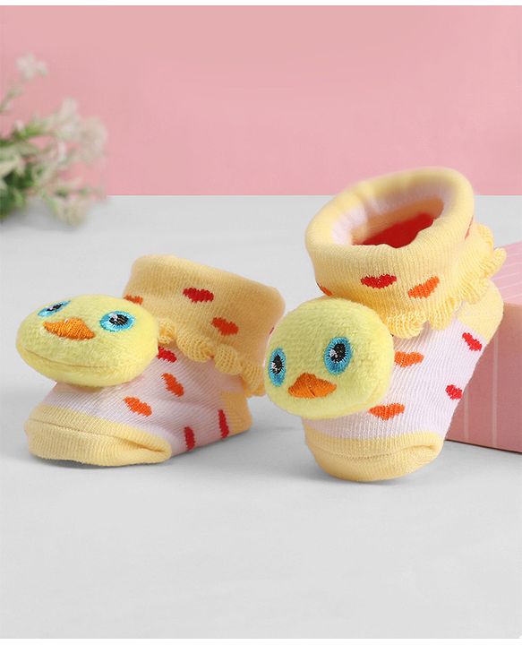 Cute Walk by Babyhug Socks With Animal Applique - Yellow