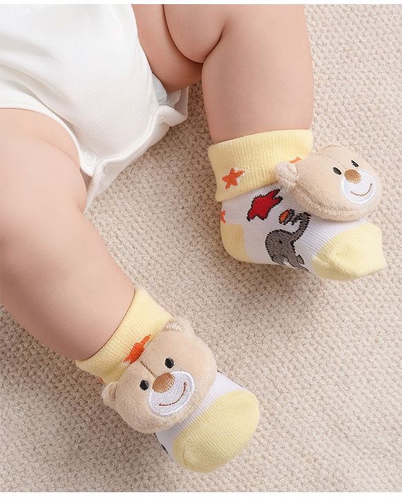 Cute Walk by Babyhug Socks With Animal Applique - Yellow
