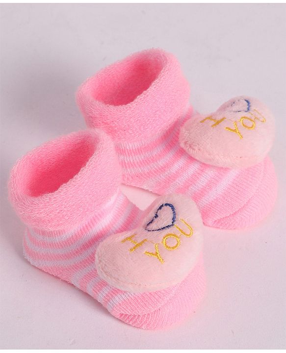 Cute Walk by Babyhug Socks With Heart Applique - Pink
