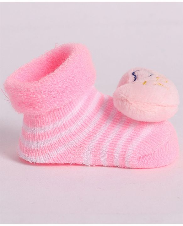 Cute Walk by Babyhug Socks With Heart Applique - Pink