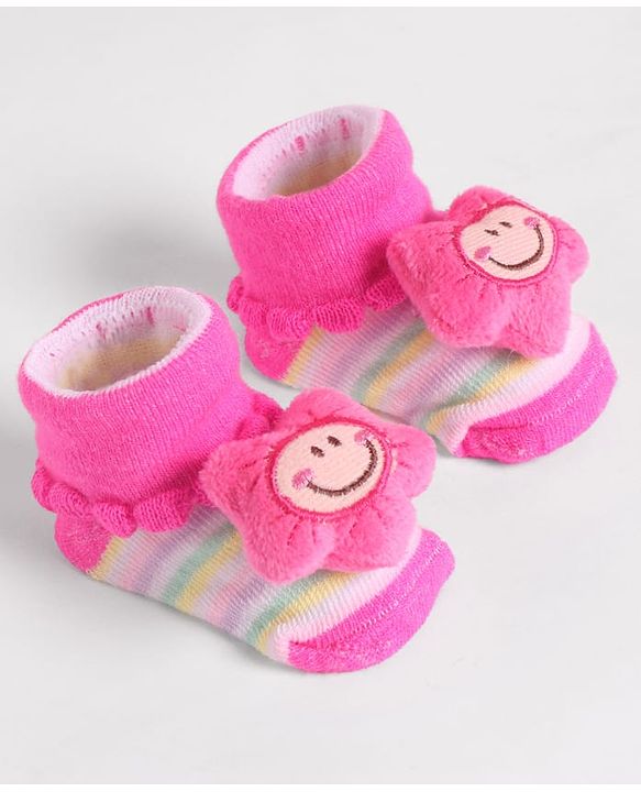 Cute Walk by Babyhug Socks With Star Applique - Pink