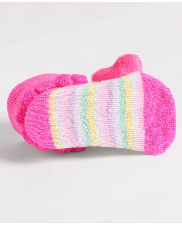 Cute Walk by Babyhug Socks With Star Applique - Pink