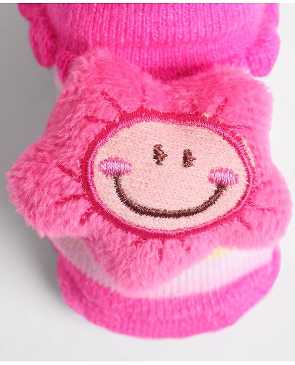 Cute Walk by Babyhug Socks With Star Applique - Pink