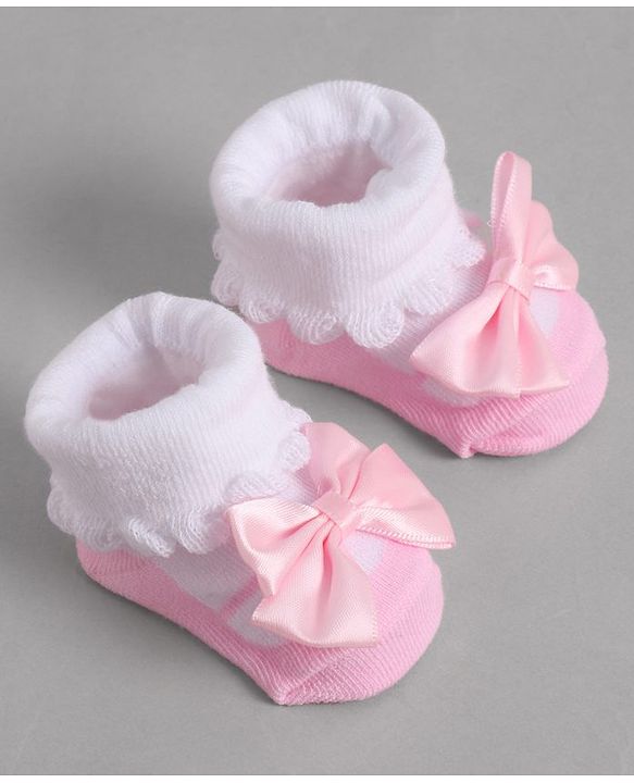 Cute Walk by Babyhug Socks With Bow Applique - Pink