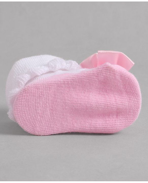 Cute Walk by Babyhug Socks With Bow Applique - Pink