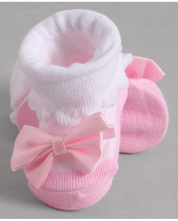 Cute Walk by Babyhug Socks With Bow Applique - Pink