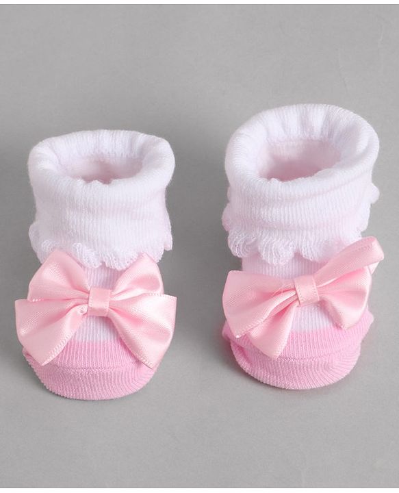 Cute Walk by Babyhug Socks With Bow Applique - Pink
