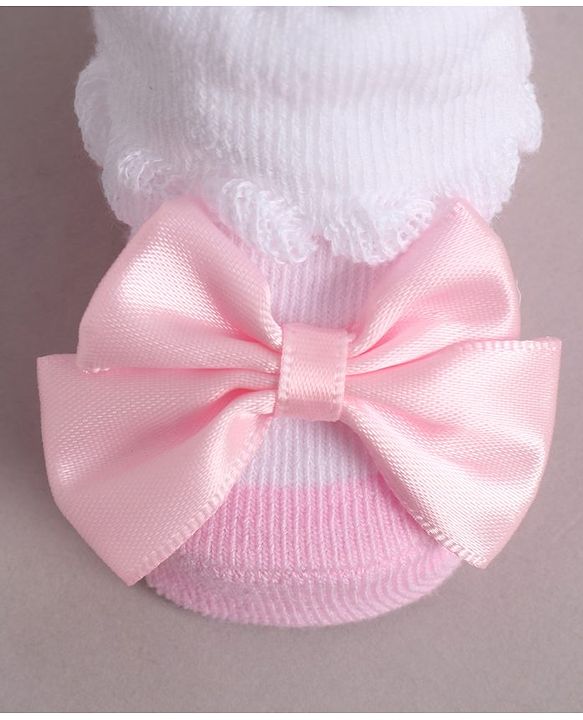 Cute Walk by Babyhug Socks With Bow Applique - Pink