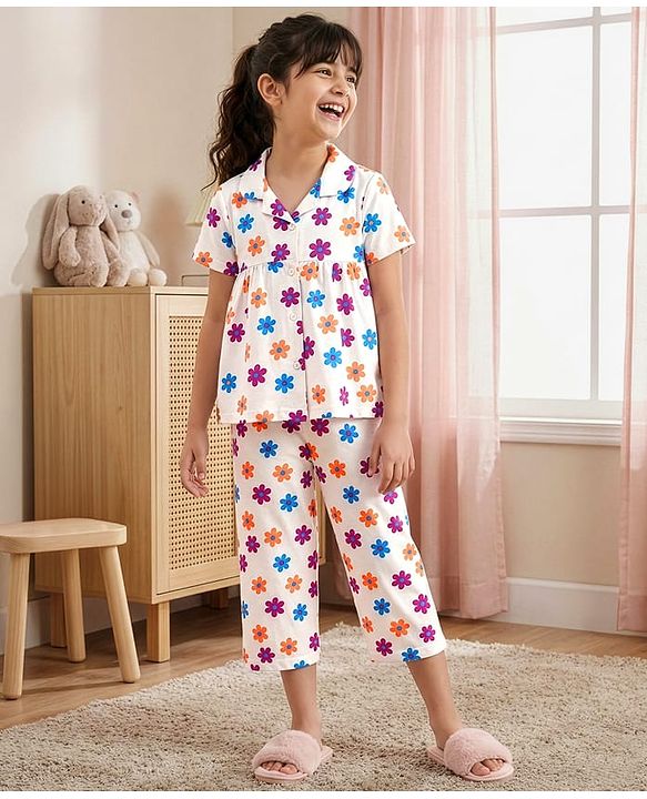 Pine Kids Cotton Knit Half Sleeves T-Shirt & Capri Night Suit With Floral Print - White