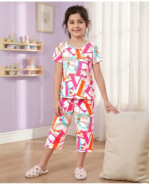 Pine Kids Cotton Knit Half Sleeves Co-ords Capri Night Suit With Text Print - White