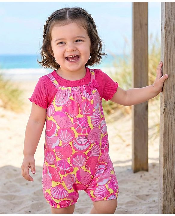 Babyhug Single Jersey Knit Dungaree & Half Sleeves Inner Tee With Seashell Print - Pink