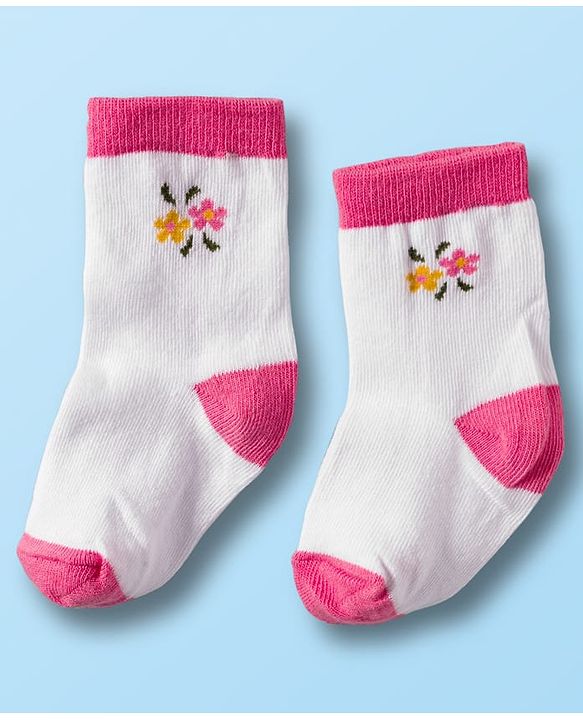 Cute Walk by Babyhug Non Terry Cotton Knit Ankle Length Anti Bacterial Socks With Floral Design Pack Of 3 - Multicolour