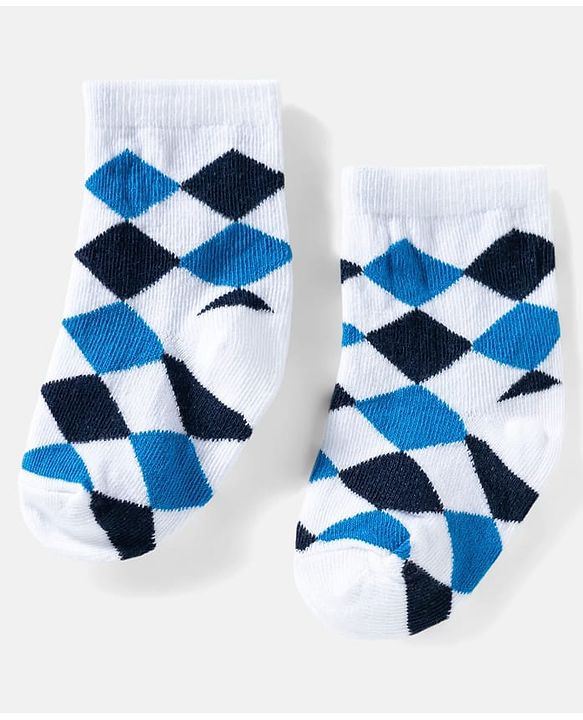 Cute Walk by Babyhug Ankle Length Anti Bacterial Socks with Diamond Design Pack of 3 - Blue & White