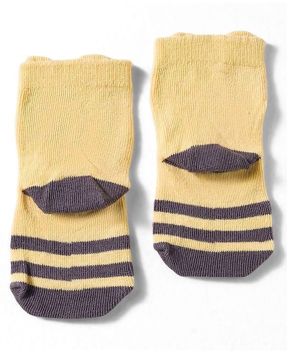 Cute Walk by Babyhug Non Terry Cotton Knit Ankle Length Anti Bacterial Socks With Animal Design Pack Of 3 - Multicolour