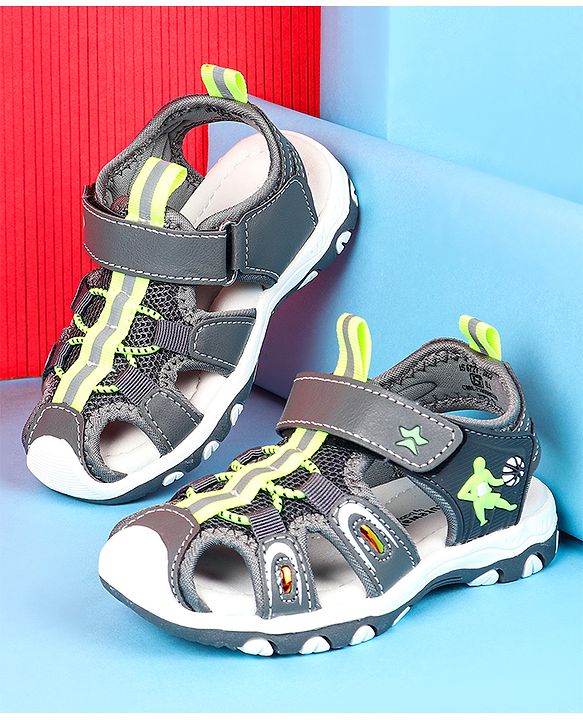 Cute Walk by Babyhug Velcro Closure Solid Sandals - Black