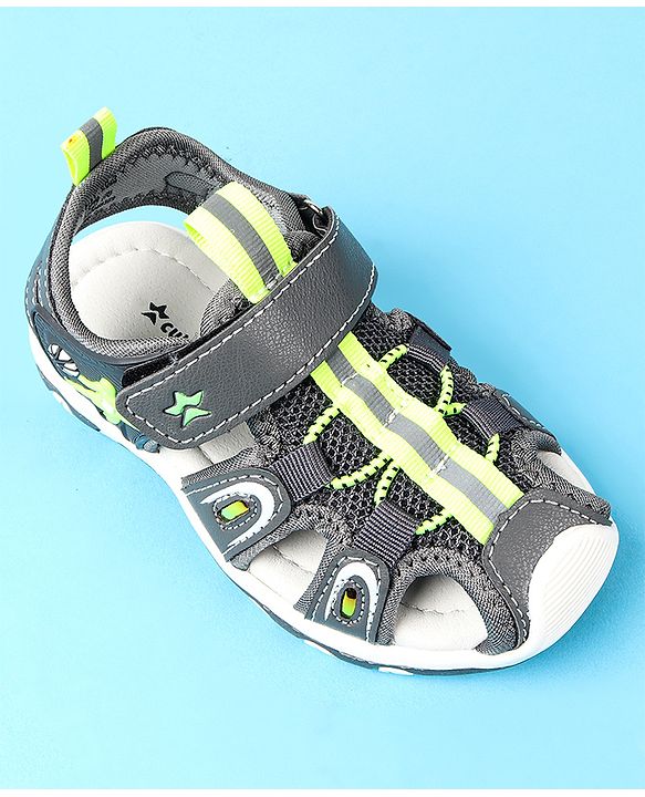 Cute Walk by Babyhug Velcro Closure Solid Sandals - Black