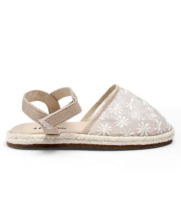 Pine Kids Velcro Closure Floral Embroidered Mojaris - Beige