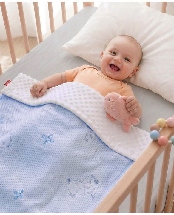 Babyhug Soft & Lightweight All-Season Baby Blanket Gentle & Breathable Durable & Machine Washable Ideal for 012 Months New Born Gifting Option Travel Friendly 100cm X 75cm   Blue