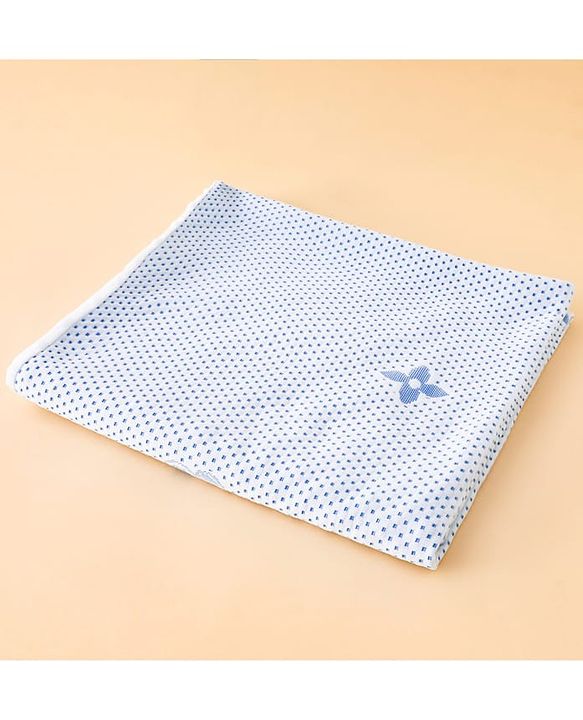 Babyhug Soft & Lightweight All-Season Baby Blanket Gentle & Breathable Durable & Machine Washable Ideal for 012 Months New Born Gifting Option Travel Friendly 100cm X 75cm   Blue