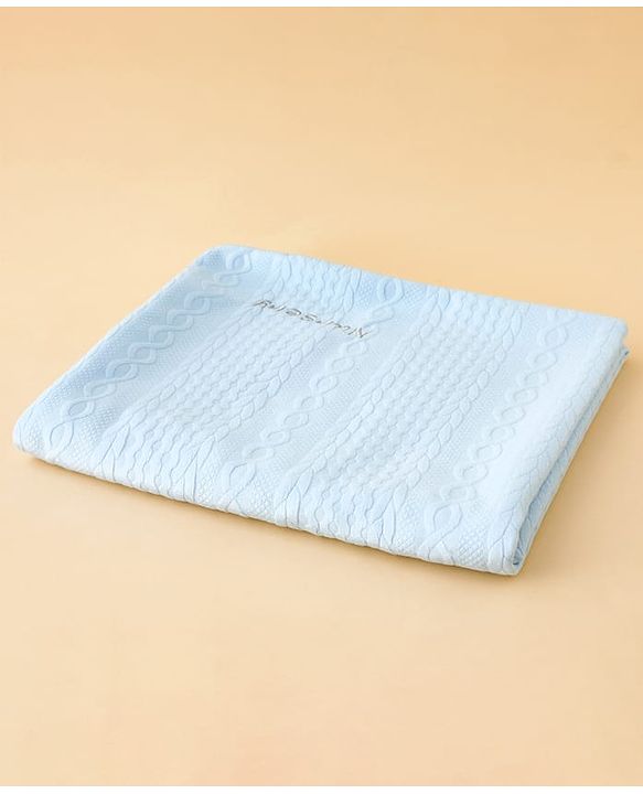 Babyhug Soft & Lightweight All-Season Baby Blanket Gentle & Breathable Durable & Machine Washable Ideal for 012 Months New Born Gifting Option Travel Friendly 100cm X 75cm -Blue