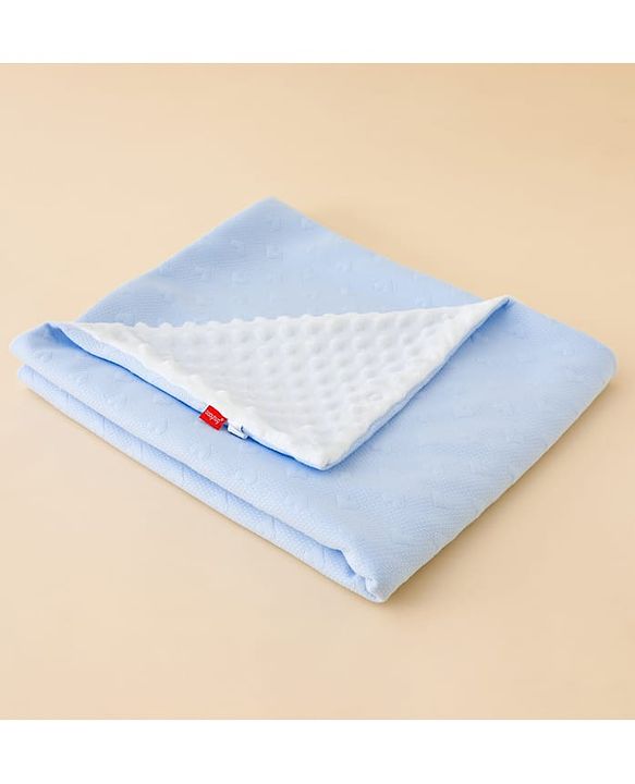 Babyhug All-Season Heart Embossed Baby Blanket Soft & Lightweight Gentle & Breathable Durable & Machine Washable Ideal for 012 Months New Born Gifting Option Travel Friendly 100cm X 75cm  Blue