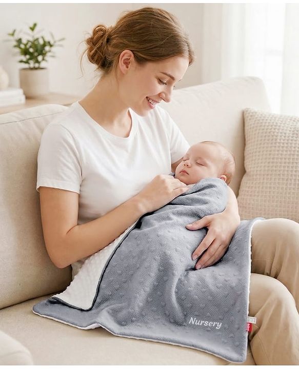 Babyhug All-Season Heart Embossed Baby Blanket - Grey| Soft & Lightweight| Gentle & Breathable| Durable & Machine Washable| Ideal for 012 Months| New Born Gifting Option| Travel Friendly|100cm X 75cm