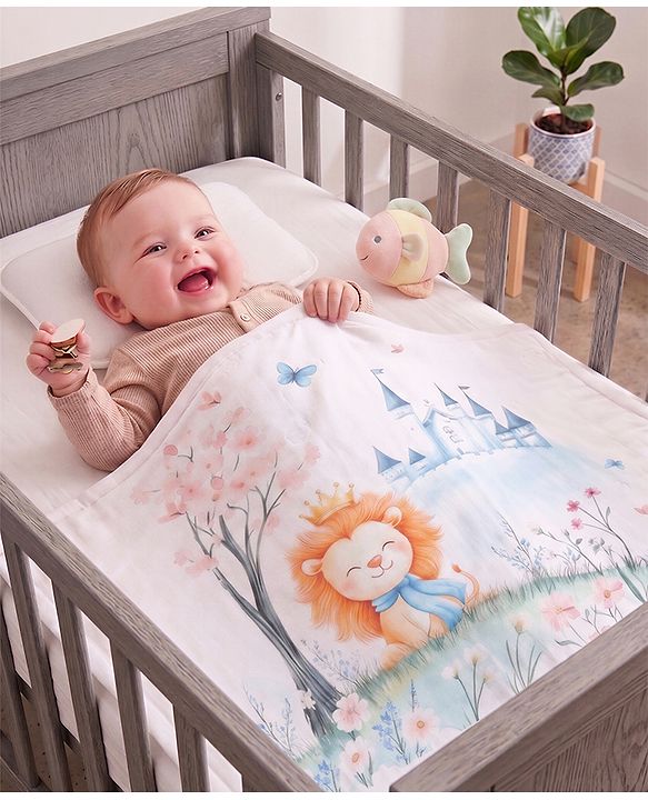 Babyhug 100% Pure Cotton Four Layer Baby Blanket  Lion Print Super Soft & Absorbent Lightweight Breathable Quilt (320g) Gentle on Baby Skin 024 Months| New Born Essential - White