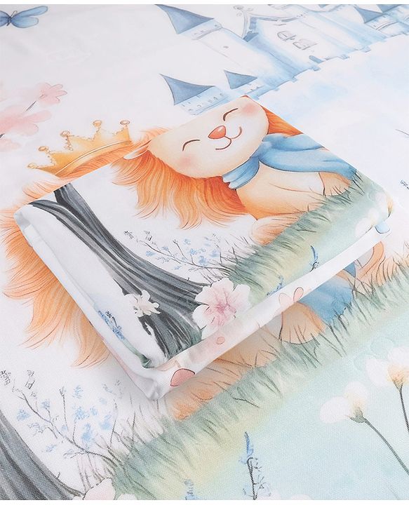 Babyhug 100% Pure Cotton Four Layer Baby Blanket  Lion Print Super Soft & Absorbent Lightweight Breathable Quilt (320g) Gentle on Baby Skin 024 Months| New Born Essential - White