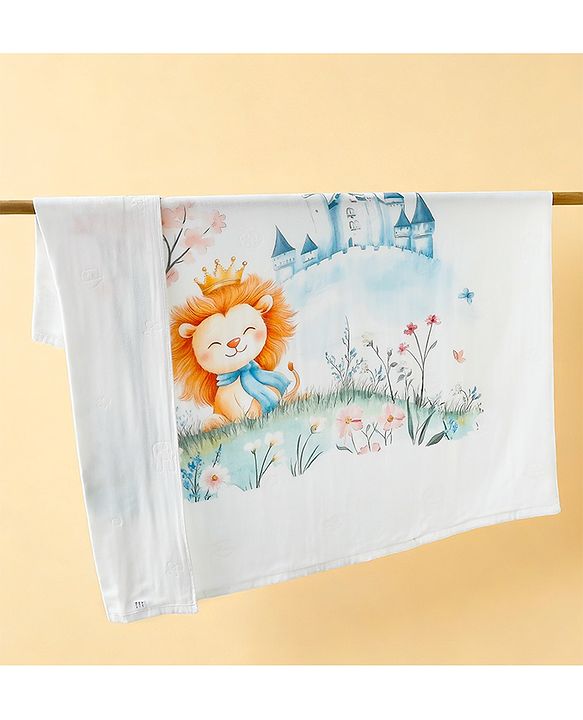 Babyhug 100% Pure Cotton Four Layer Baby Blanket  Lion Print Super Soft & Absorbent Lightweight Breathable Quilt (320g) Gentle on Baby Skin 024 Months| New Born Essential - White
