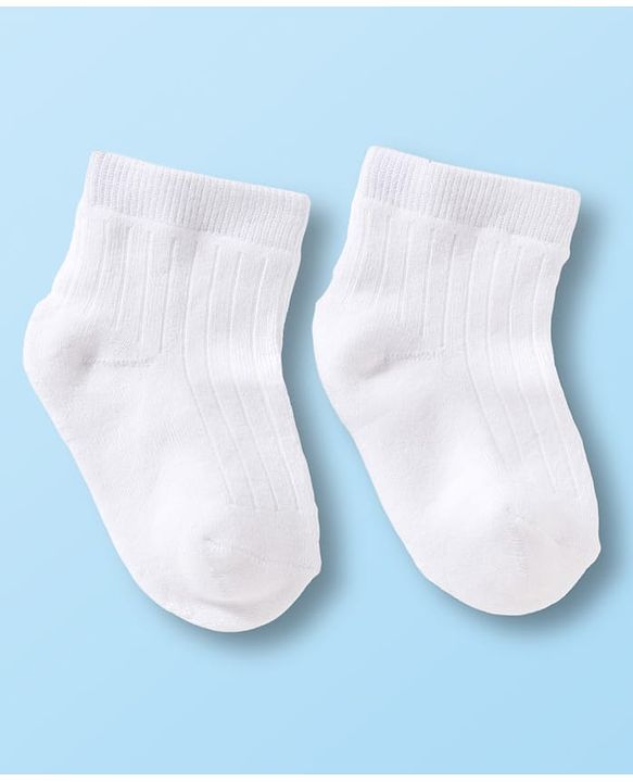 Cutewalk by Babyhug Non Terry Ankle Length Anti-Bacterial Socks With Star Design Pack of 3 - White