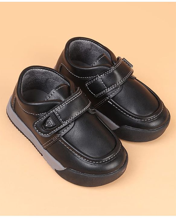 Cute Walk by Babyhug Velcro Closure Solid Color Casual Shoes - Black