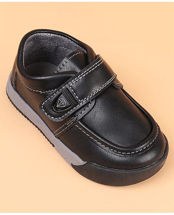 Cute Walk by Babyhug Velcro Closure Solid Color Casual Shoes - Black
