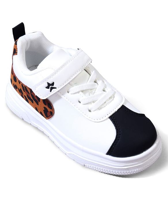 Cute Walk by Babyhug Velcro Closure Sneaker Shoes With Leopard Print - White