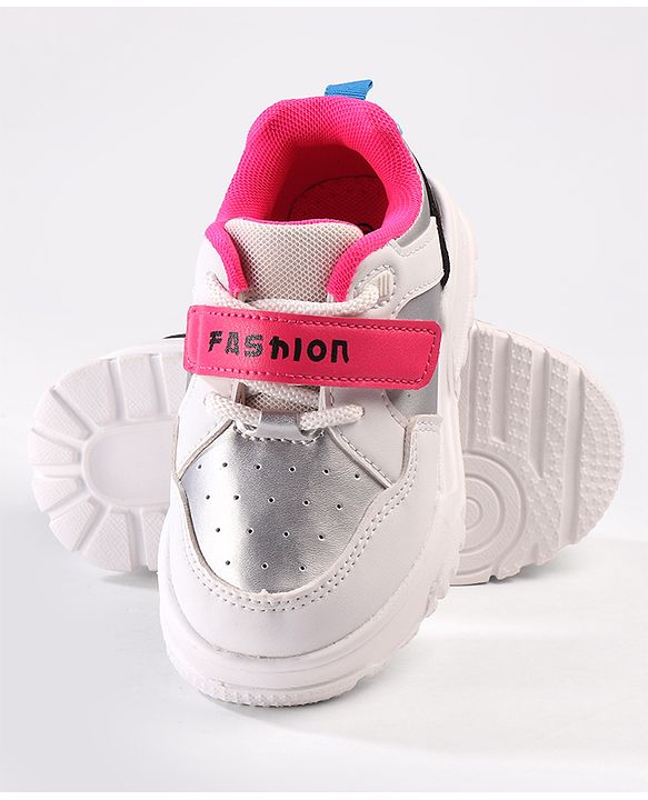 Cute Walk by Babyhug Velcro Closure Sneakers with Fashion Text Print - Black