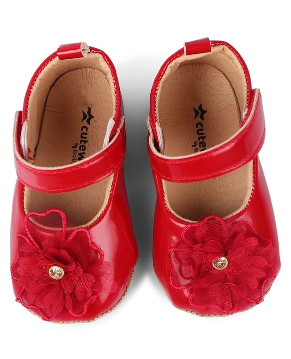 Cute Walk by Babyhug Velcro Closure Booties With Floral Applique - Pink