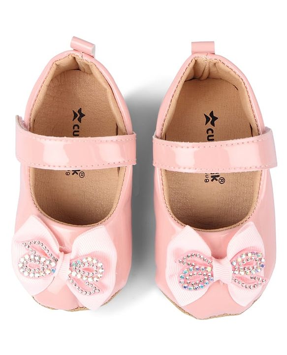 Cute Walk by Babyhug Velcro Closure Booties With Bow Applique - Pink