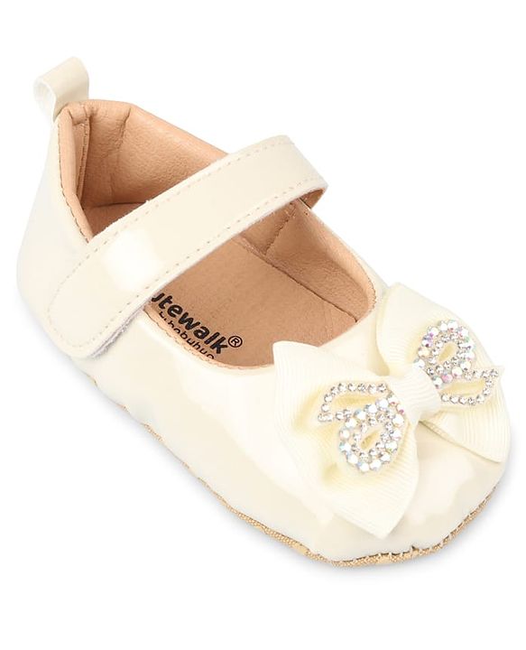 Cute Walk by Babyhug Velcro Closure Booties With Bow Applique - Pink