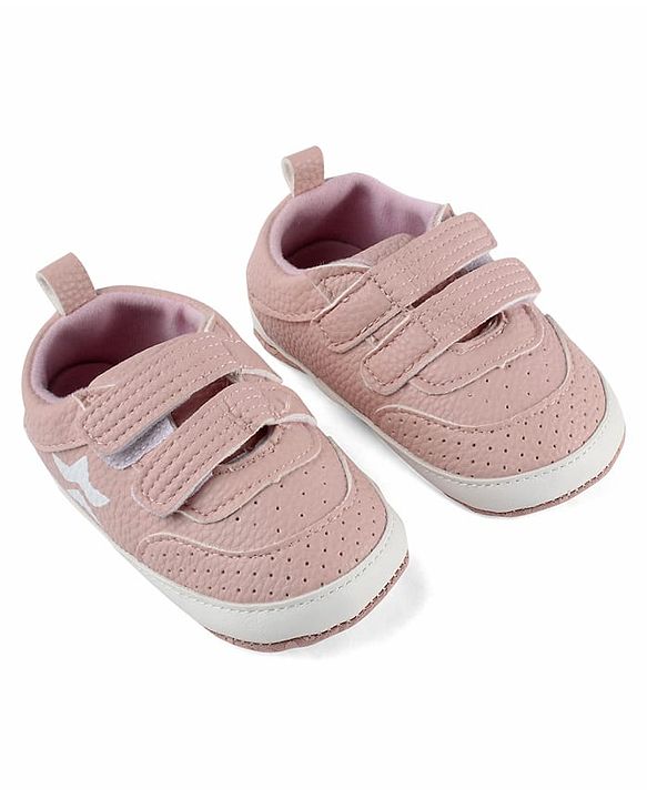 Cute Walk by Babyhug Velcro Closure Solid Booties - Pink