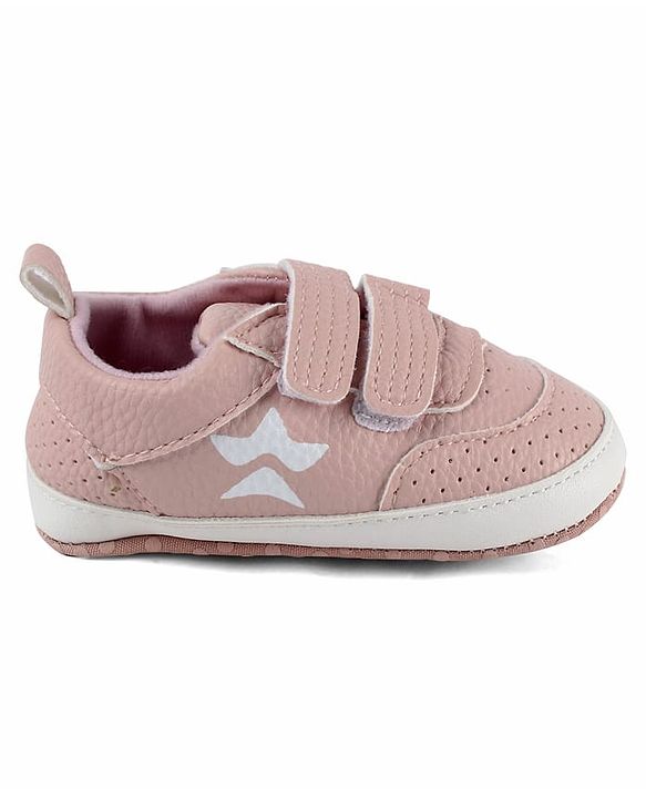 Cute Walk by Babyhug Velcro Closure Solid Booties - Pink