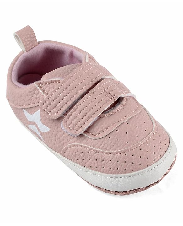 Cute Walk by Babyhug Velcro Closure Solid Booties - Pink