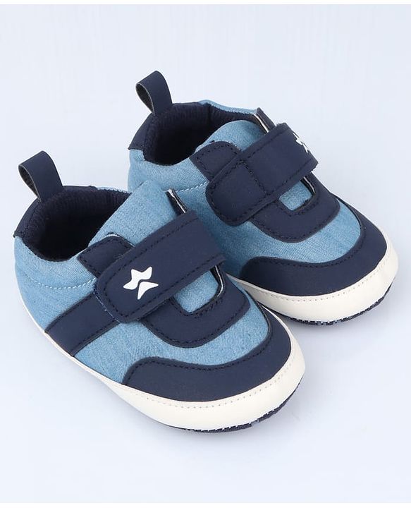 Cute Walk by Babyhug Velcro Closure Solid Booties - Blue