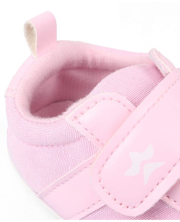 Cute Walk by Babyhug Velcro Closure Solid Booties - Blue