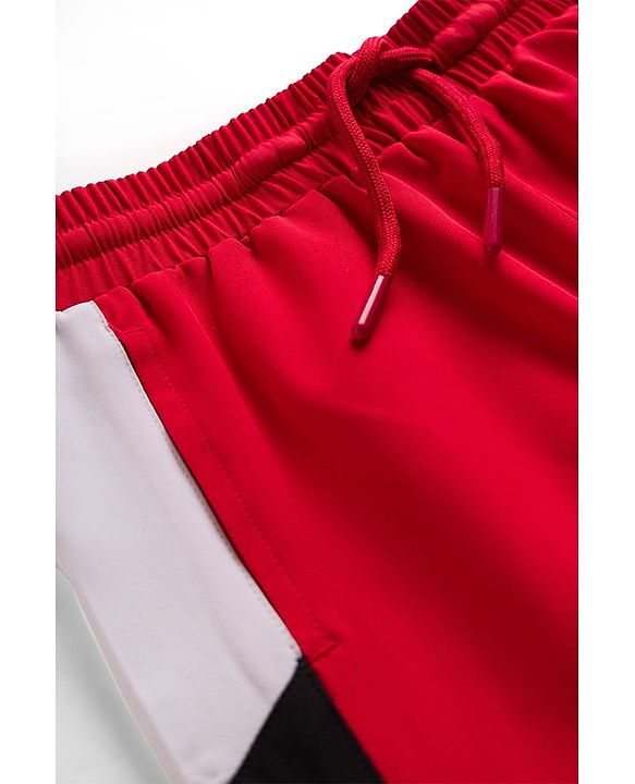 Pine Active Woven Knee Length Shorts With Cut & Sew Design - Red