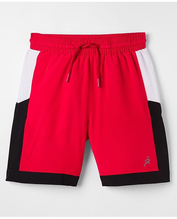 Pine Active Woven Knee Length Shorts With Cut & Sew Design - Red