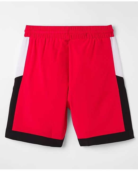 Pine Active Woven Knee Length Shorts With Cut & Sew Design - Red