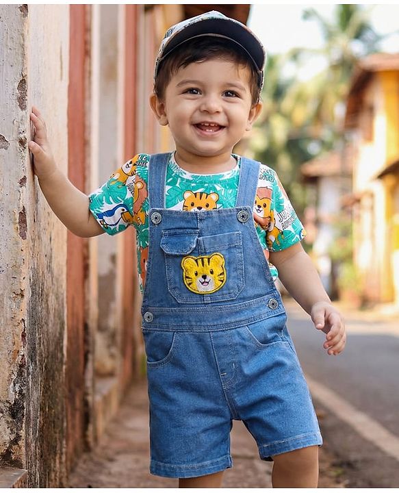 Babyhug Single Jersey Knit Half Sleeves Animal Printed T-Shirt & Denim Dungaree with Tiger Embroidery - Blue