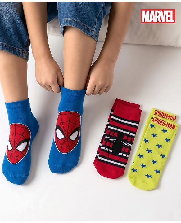 Pine Kids Non Terry Knit Anti Bacterial Ankle Length Socks With Spider Man Graphic Pack Of 3 - Multicolour